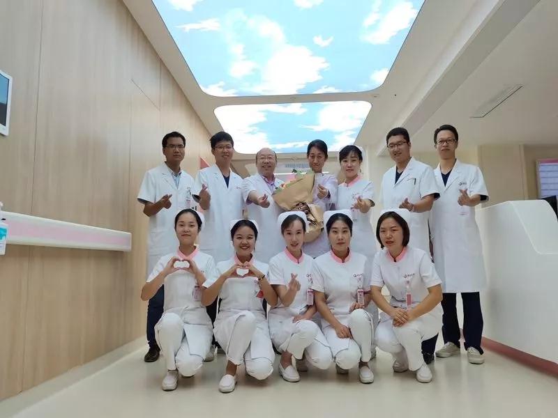 這個國慶，西安國際醫(yī)學中心人用守護向祖國深情表白