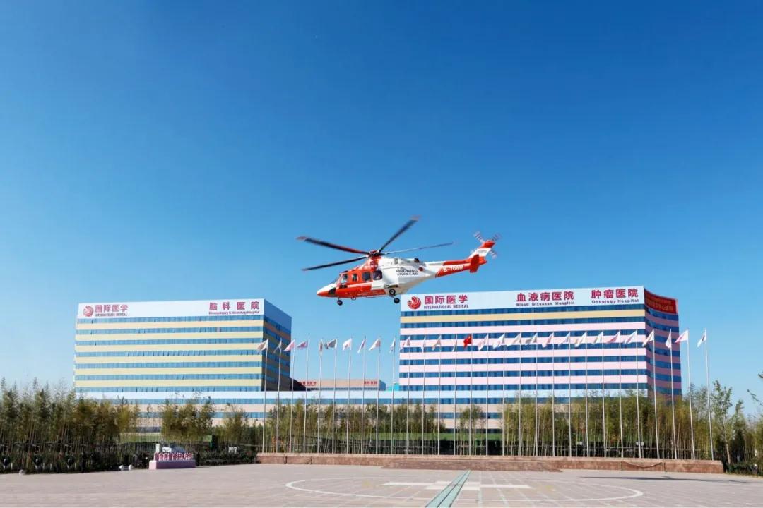 生命續(xù)航，分秒必爭！我院緊急救助一名跨省“飛”來的重癥患者