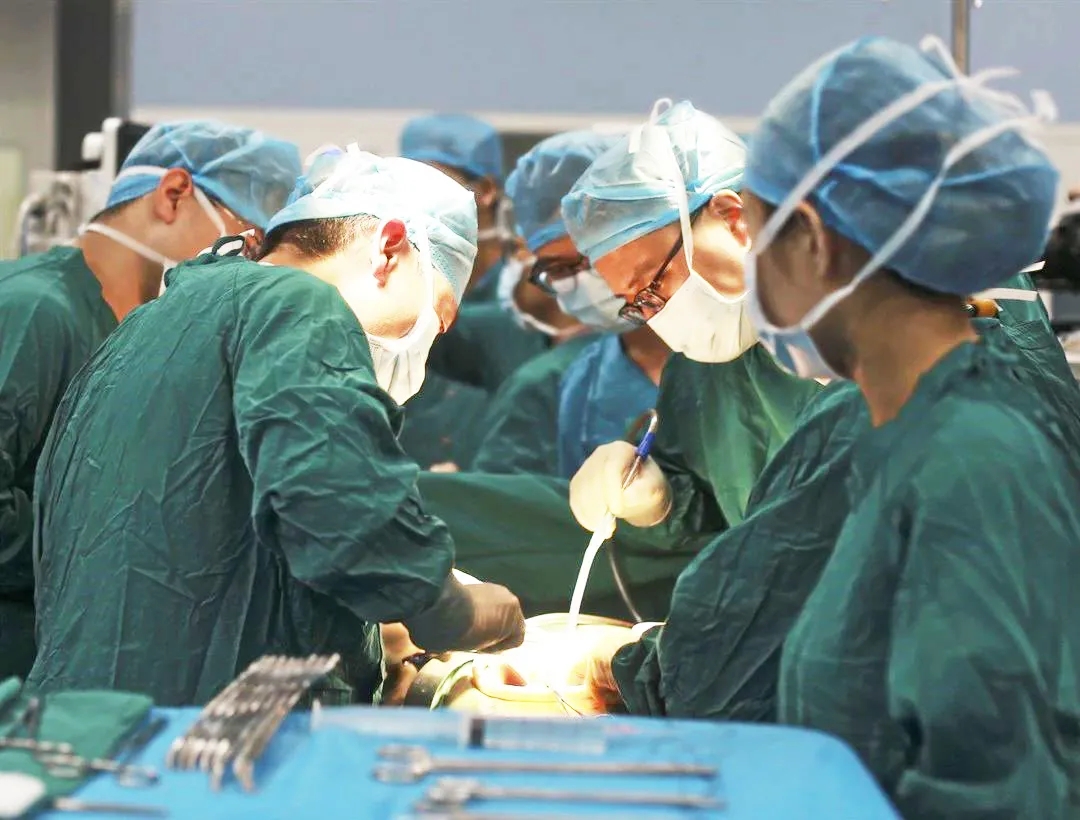 60歲女性，腹圍持續(xù)增大似懷孕10月，原因究竟為何？