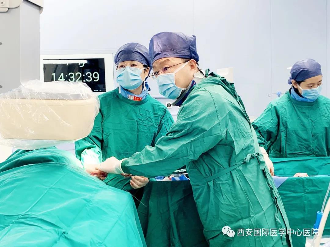 心內(nèi)心外聯(lián)手，為年輕生命保駕續(xù)航