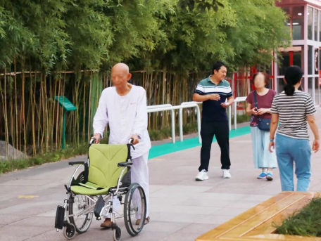 住院期間也能給健康加分？每周一、三、五動起來，為健康打卡！