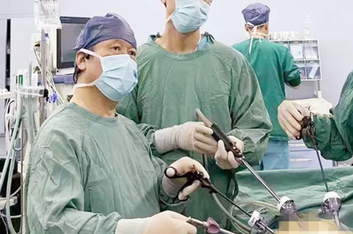 68cm橡膠水管吞入腹中！我院普外科腹腔鏡微創(chuàng)手術(shù)緊急施救！